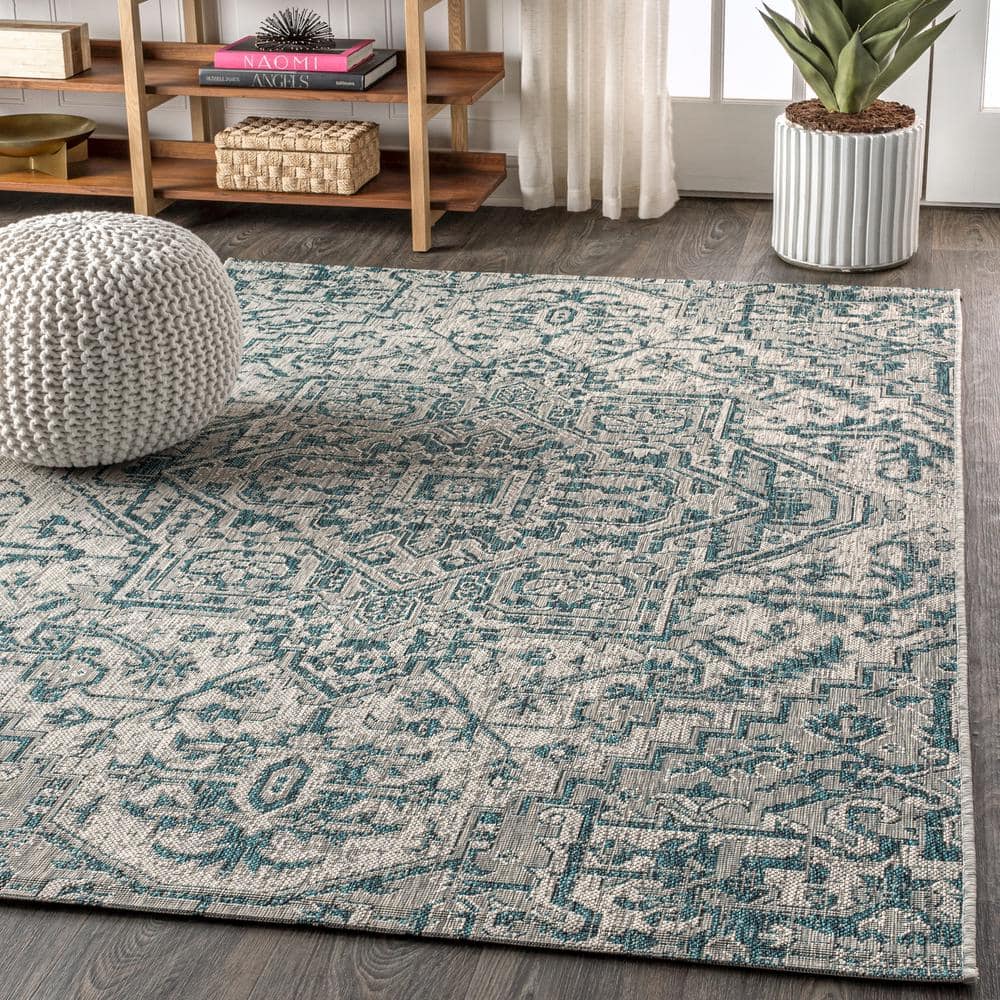 Estrella Teal and Gray Synthetic Medallion 8' x 10' Area Rug