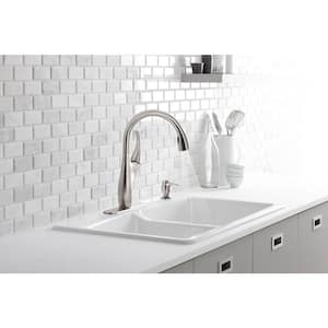 Mazz Single-Handle Pull-Down Sprayer Kitchen Faucet in Vibrant Stainless