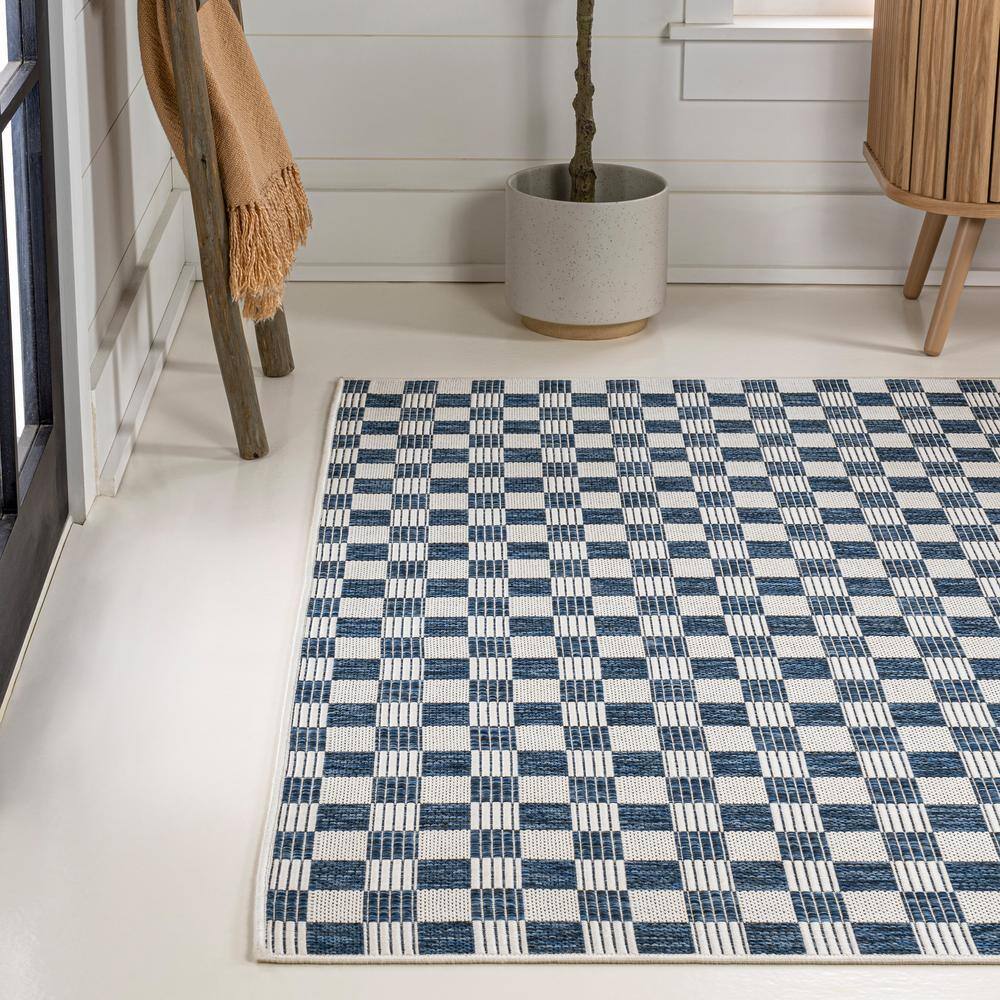 Aimee Navy and Cream Synthetic Checkerboard 3 x 5 Area Rug
