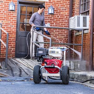 4200 PSI 4.0 GPM Gas Cold Water Pressure Washer with HONDA GX390 Engine