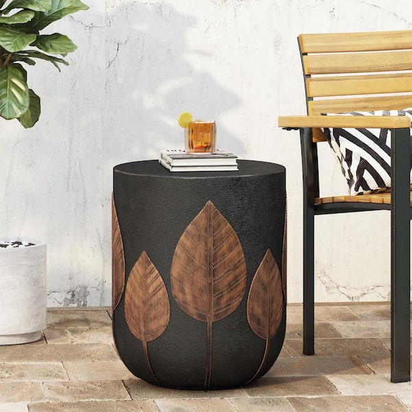 Harper & Bright Designs Antique Copper Round Lightweight Concrete Outdoor Side Table with Leaf pattern and 2-Toned Finish