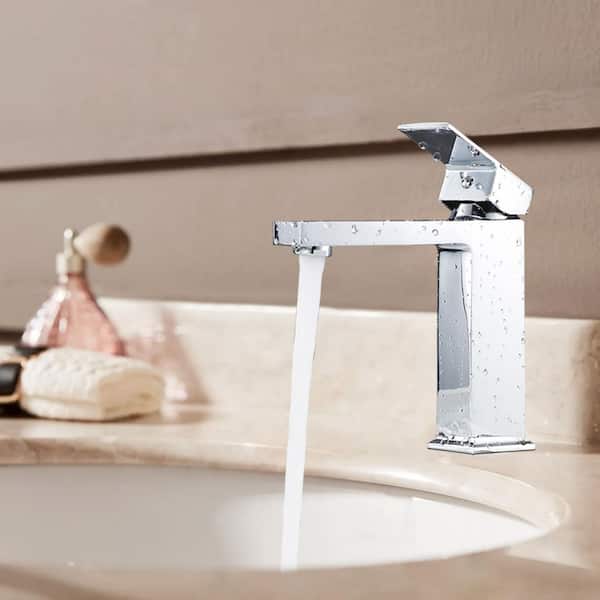 Modern Luxurious Single Handle Single Hole Bathroom Sink Faucet Bathroom Faucet with Handle in Chrome