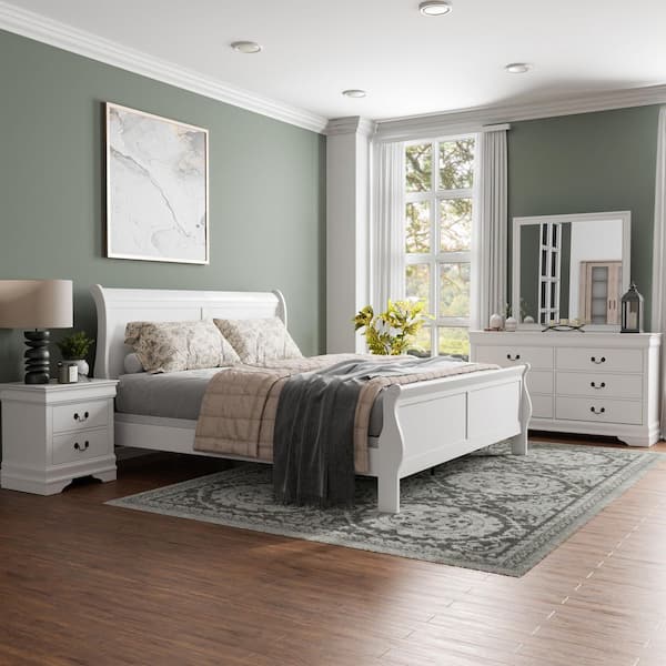 Furniture of America 4-Piece Burkhart White Wood King Bedroom Set with Nightstand and Dresser/Mirror