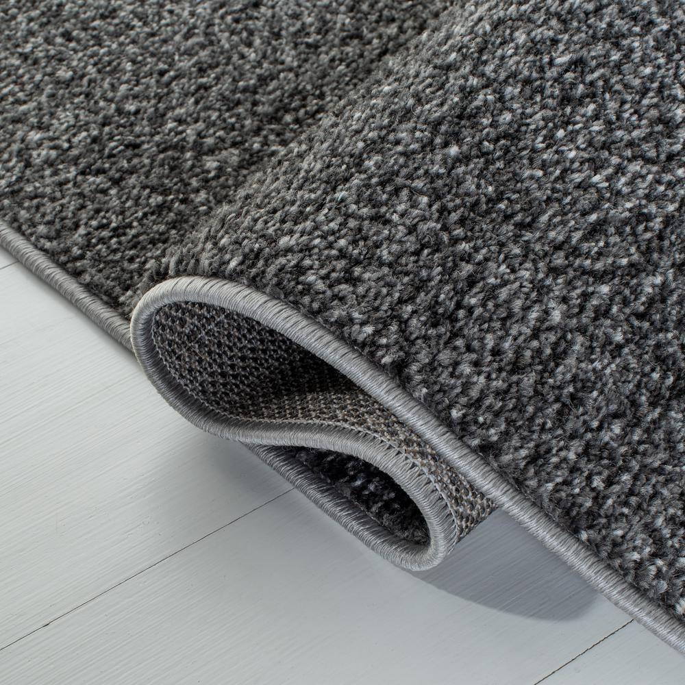 Gray Ombre 4' x 6' Synthetic Area Rug