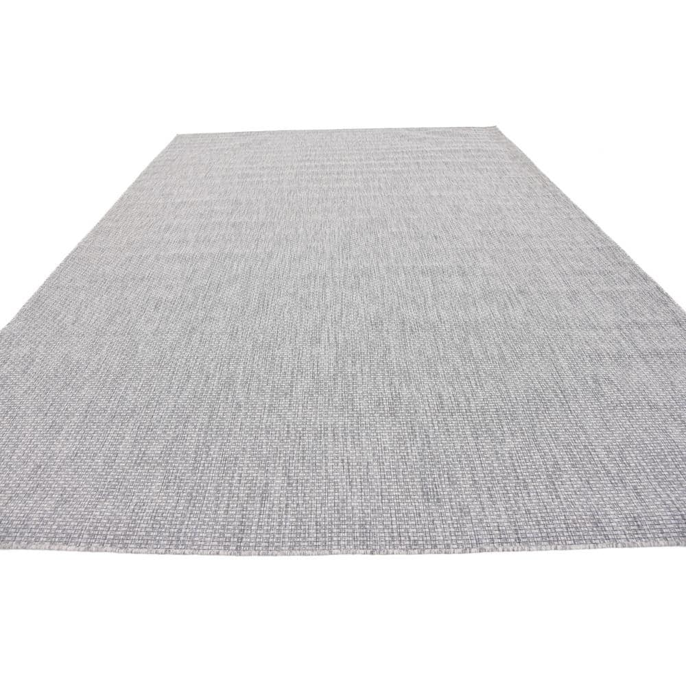 Light Gray Synthetic 9' x 12' Outdoor Rectangular Rug