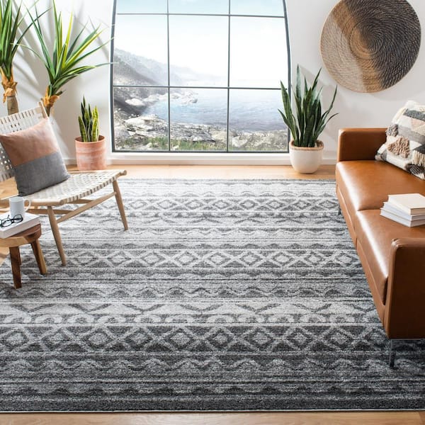 Adirondack Ivory/Charcoal 8 ft. x 10 ft. Geometric Area Rug
