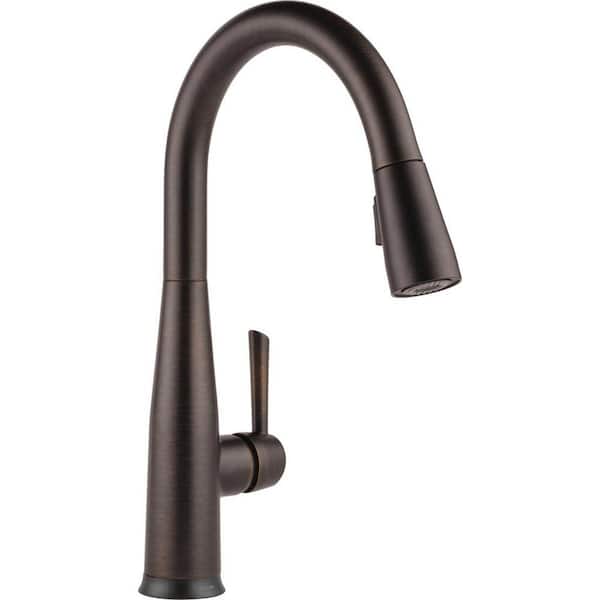 Delta Essa Touch2O Technology Single-Handle Pull-Down Sprayer