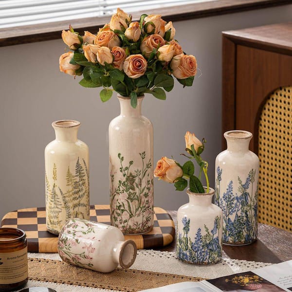 Vintage Floral Series in Green Ceramic Handle Shape Decorative Vase LM0067