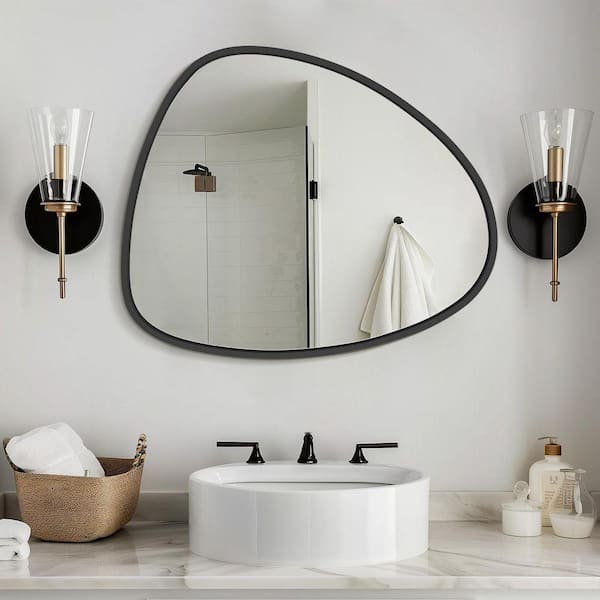 WallBeyond Black 20 in. W x 25 in. H Modern Asymmetrical Aluminum