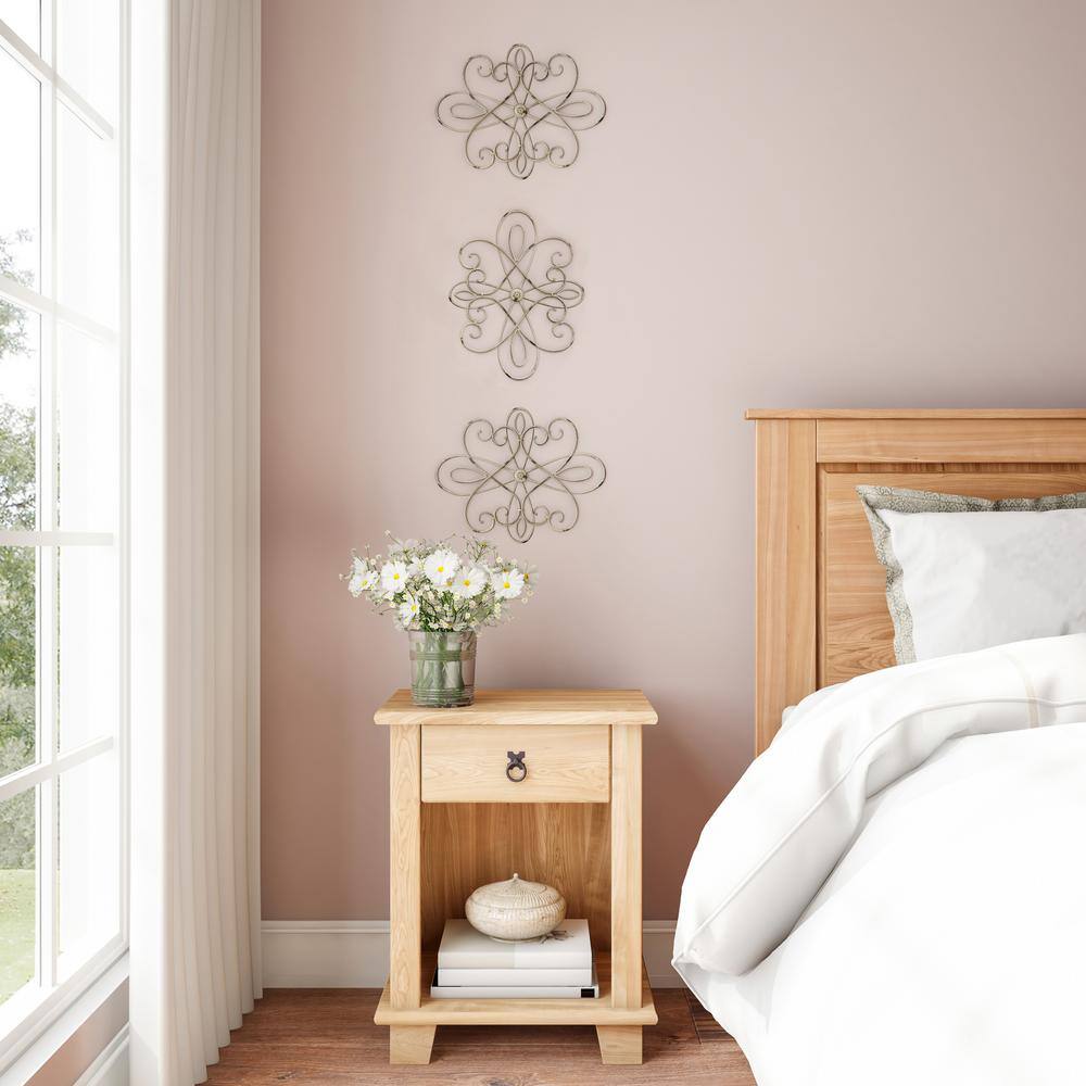 Handcrafted Off-White Iron Medallion Wall Art with Distressed Finish