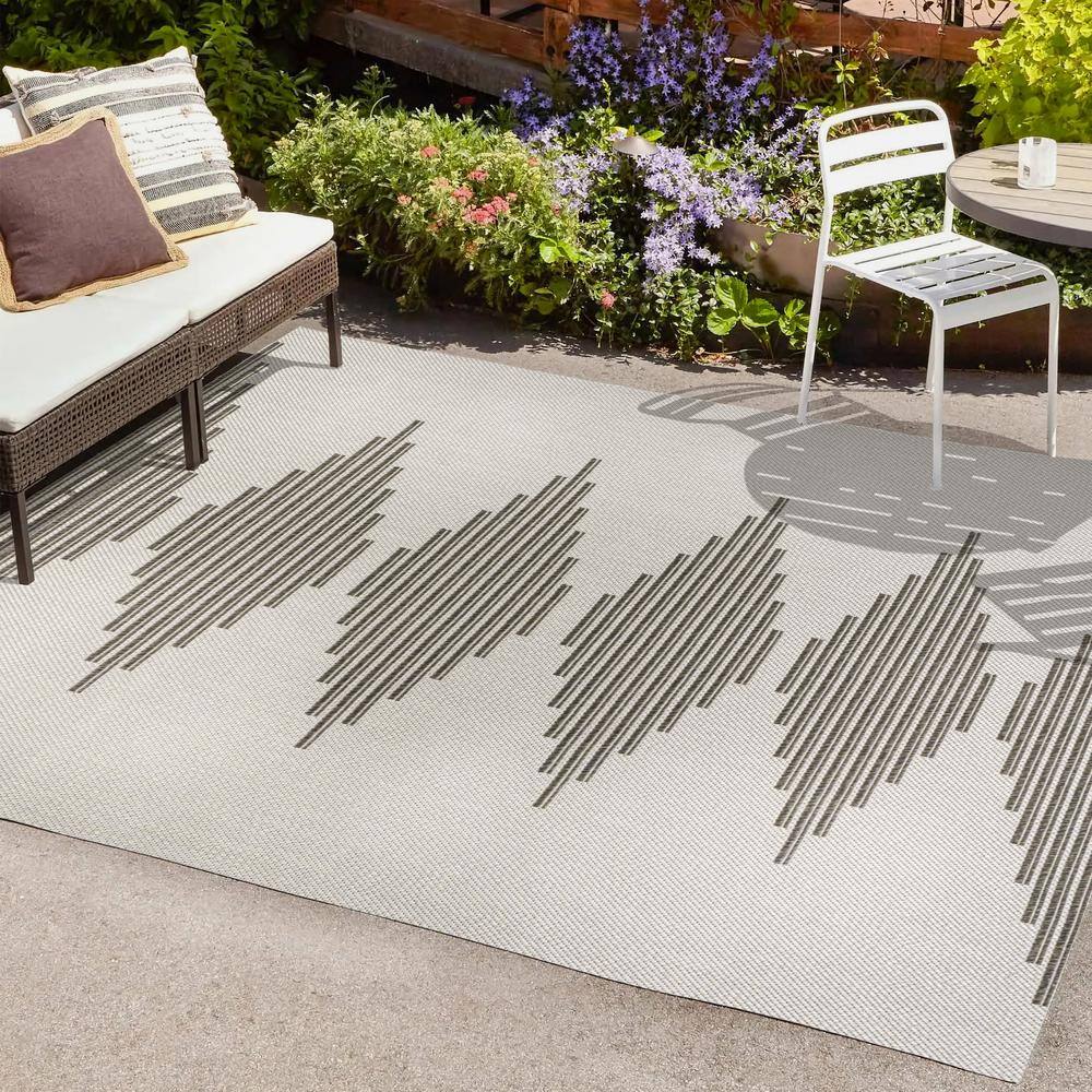 Light Gray and Black Synthetic Stripe Indoor/Outdoor Rug