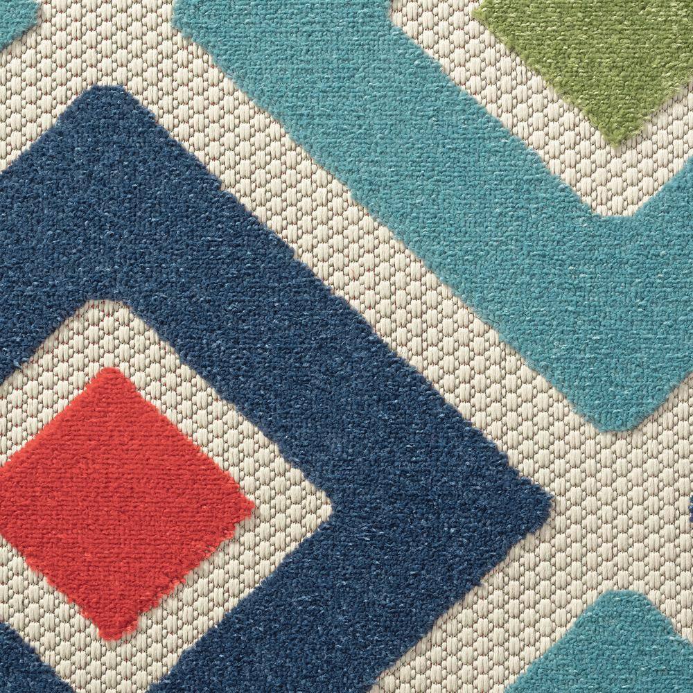 Reversible Blue Geometric Synthetic 2'x3' Easy-Care Outdoor Rug