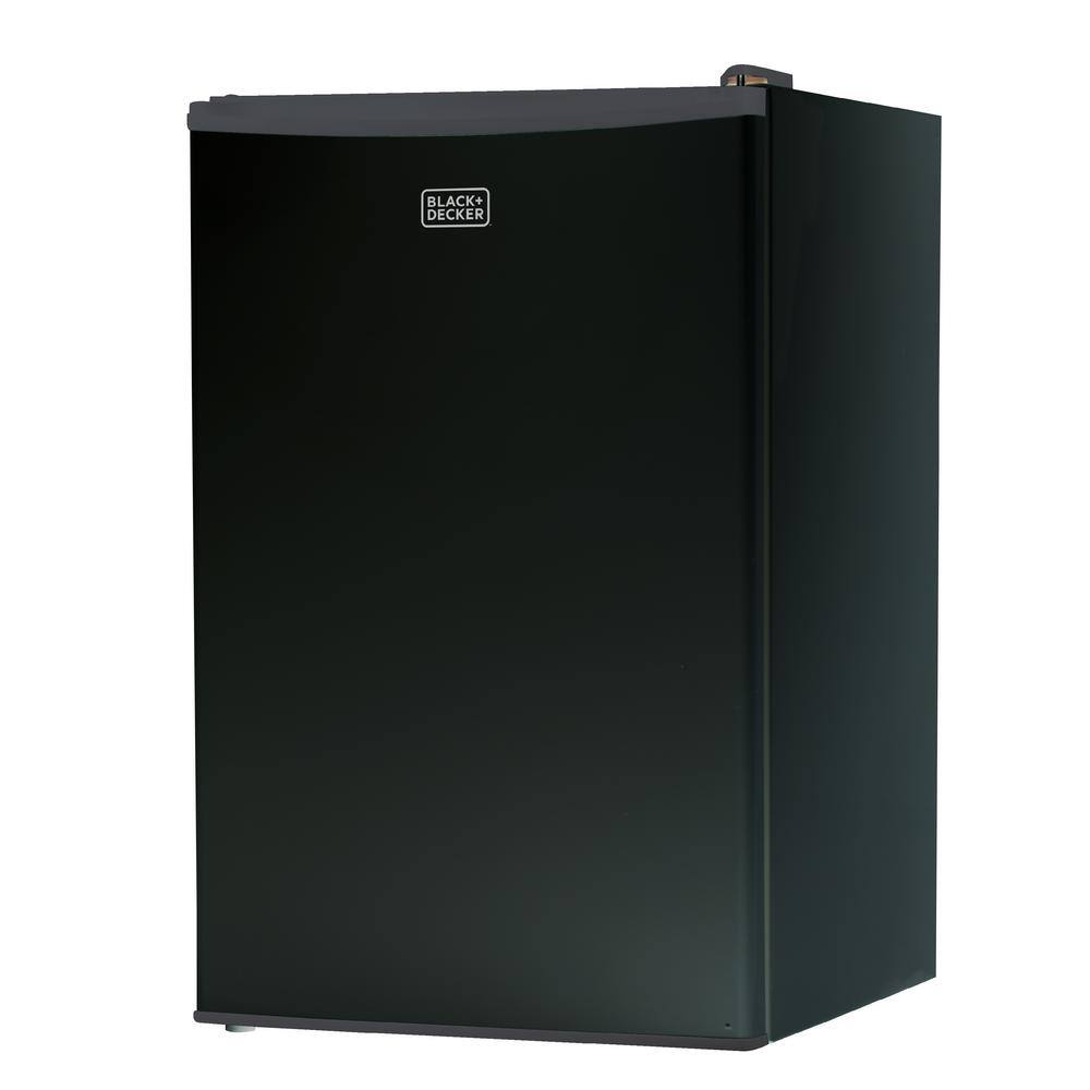 BLACK DECKER 4 3 Cu Ft Mini Refrigerator With Freezer In Black 