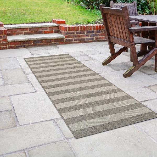 Afuera Yacht Club Tan-Ivory 2 ft. 2 in. x 7 ft. 10 in. Indoor/Outdoor Runner Rug