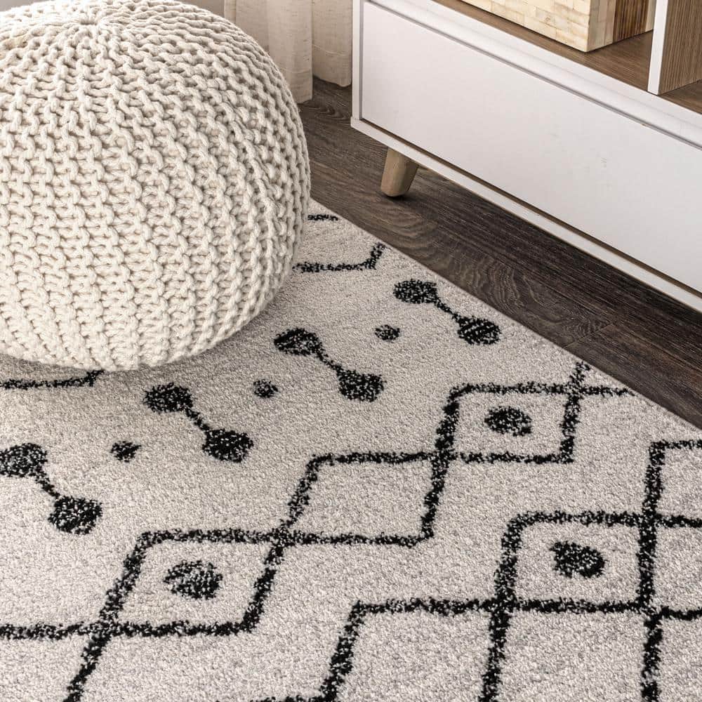Aksil Moroccan Beni Souk 8' x 10' Cream & Black Area Rug