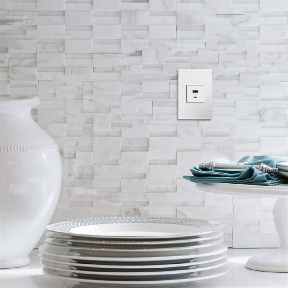 White Tamper Resistant USB Port Wall Outlet