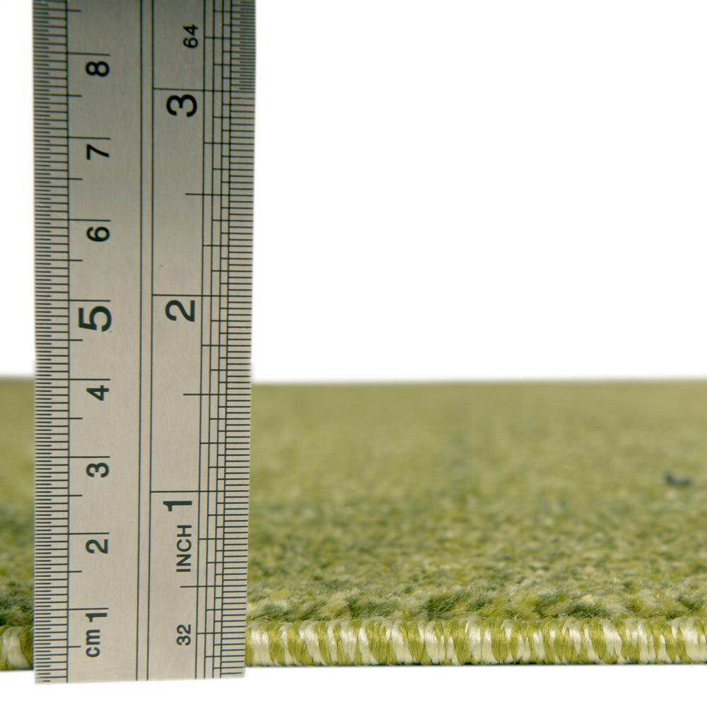 Light Green Tufted Rectangular Stain-Resistant Synthetic Rug