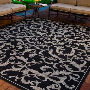 Courtyard Black/Sand 7 ft. x 7 ft. Square Border Indoor/Outdoor Patio  Area Rug