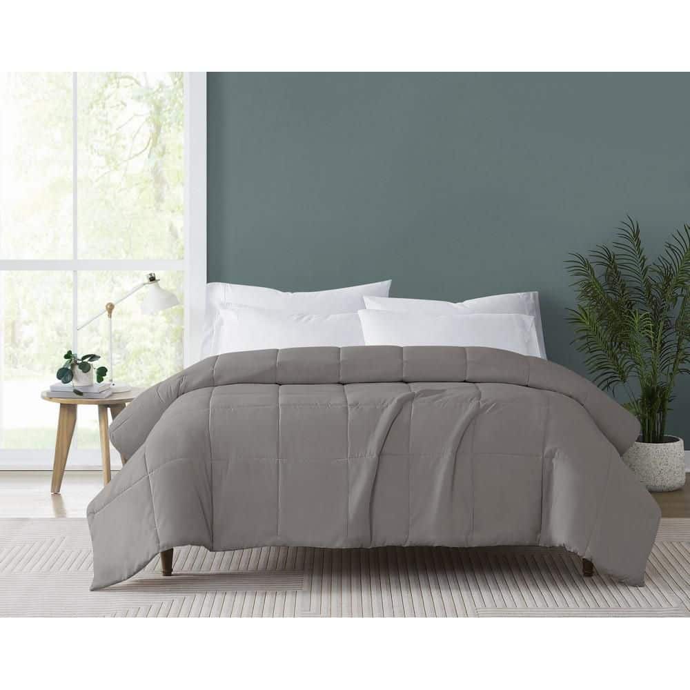 Everyday Solid Grey King Down Alternative Microfiber Blanket price history on PriceWatchPro