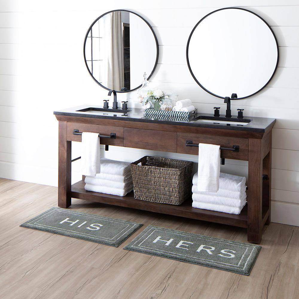 Pewter Gray Polyester Non-Slip Bath Mat with White Border