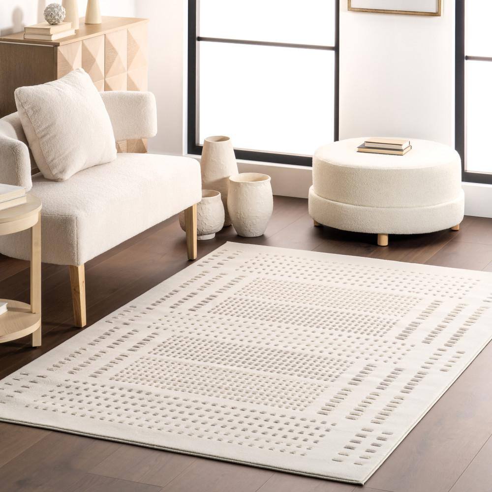 Cream Geometric 4' x 6' Machine Washable Area Rug