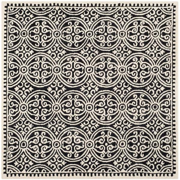 SAFAVIEH Cambridge Black/Ivory Doormat 3 ft. x 3 ft. Square Geometric Medallion Area Rug