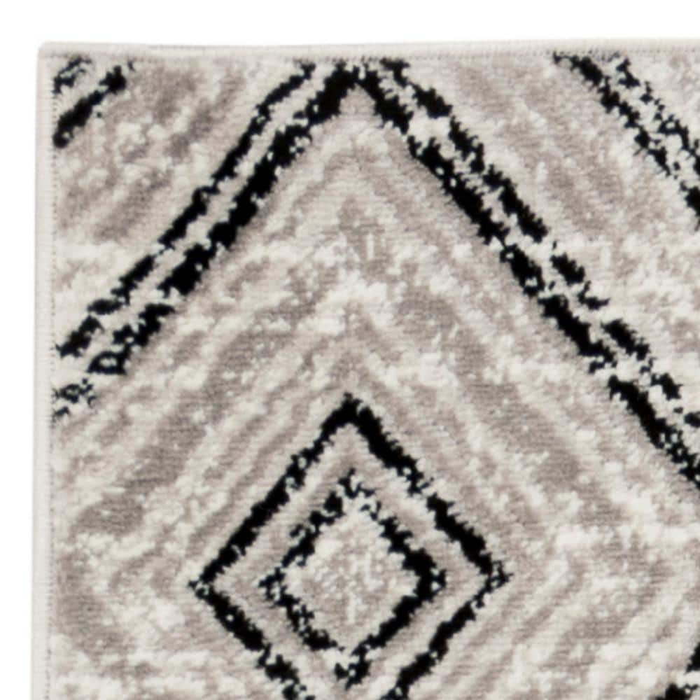 Skyler Silver Medallion Reversible Synthetic Runner Rug, 2' x 14'