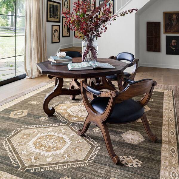 Taro Medallion Machine Washable Dark Brown 4 ft. x 6 ft. Indoor/Outdoor Patio Rug