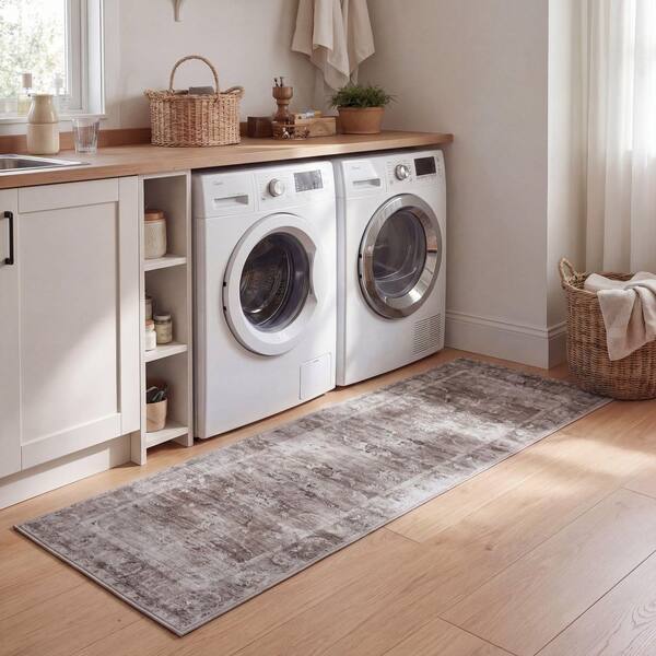 JONATHAN Y Arabella Vintage Floral Border Machine-Washable Beige