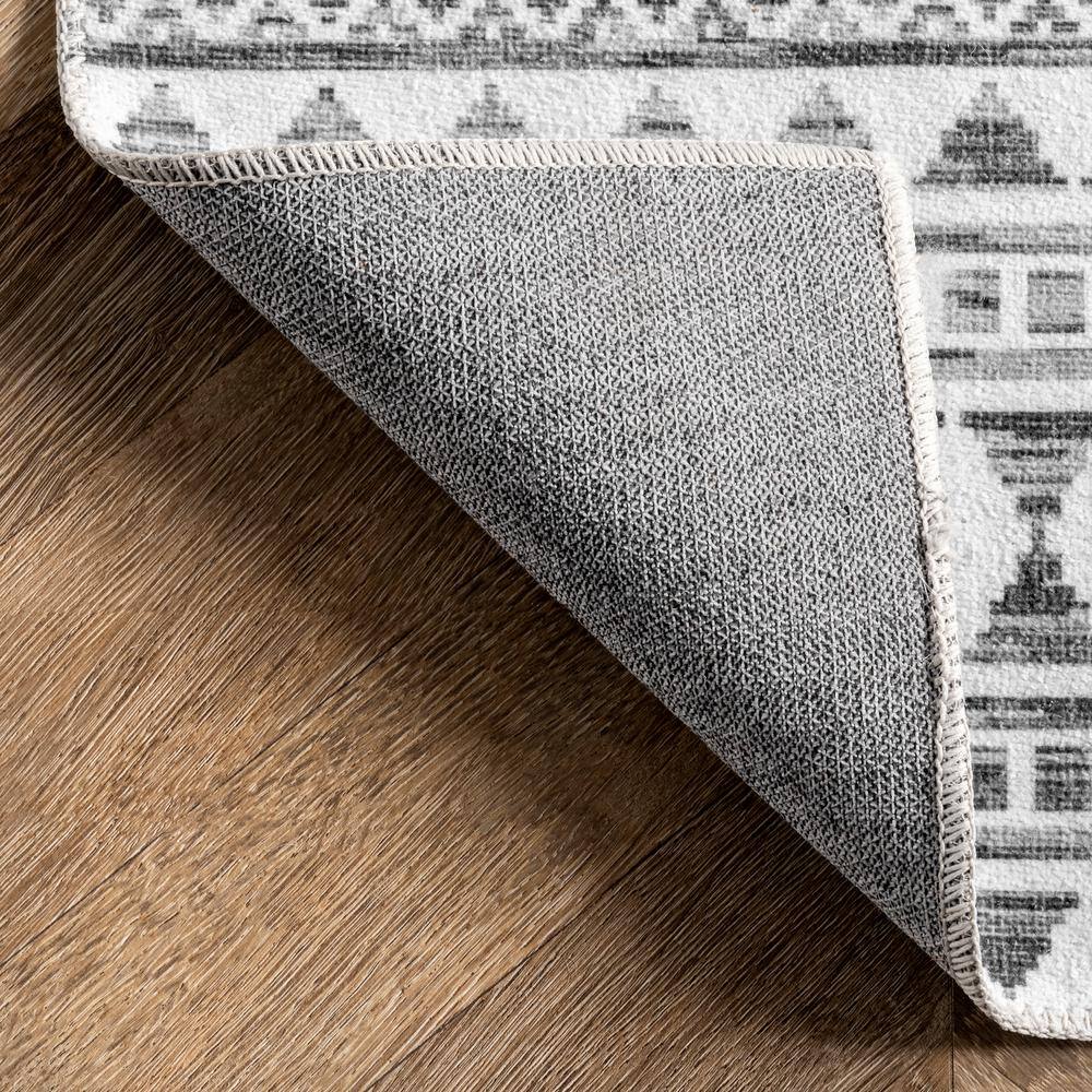 Eco-Friendly Geometric Gray Synthetic 5' x 8' Area Rug