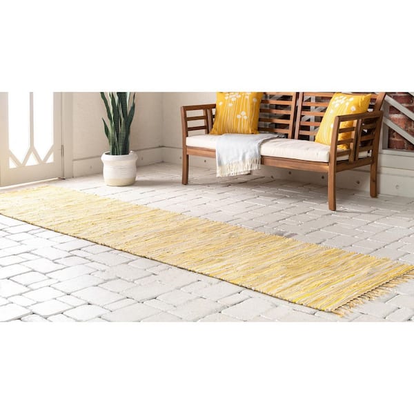 https://images.thdstatic.com/productImages/4289daf2-277f-464c-a7e8-f418e3411164/svn/yellow-unique-loom-area-rugs-3145326-c3_600.jpg