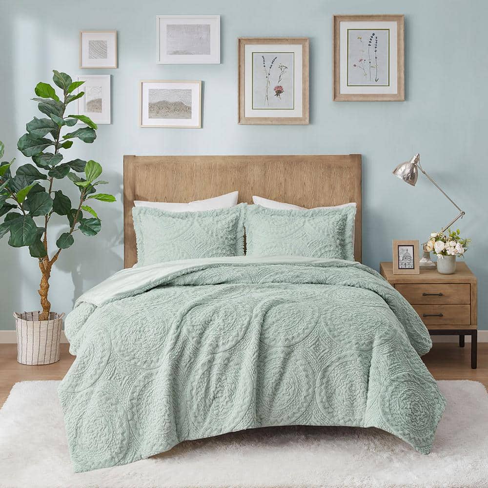 Madison Park Nova Polyester Aqua Faux Fur Full/Queen Comforter Set MP10