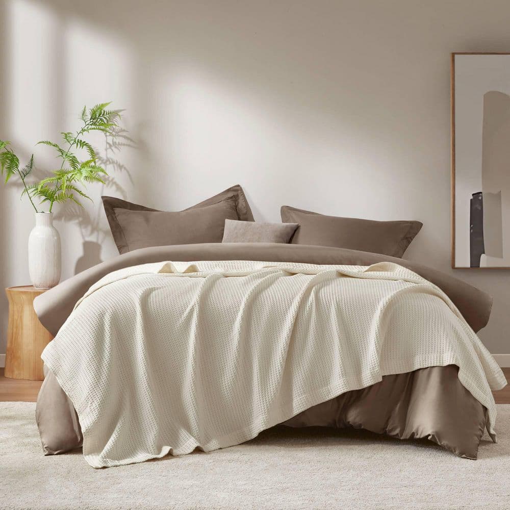 Ivory Waffle Weave Breathable Cotton Full/Queen Blanket
