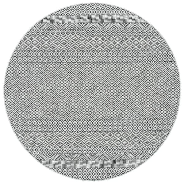 Courtyard Gray/Black 10 ft. x 10 ft. Geometric Diamond Indoor/Outdoor Round Area Rug