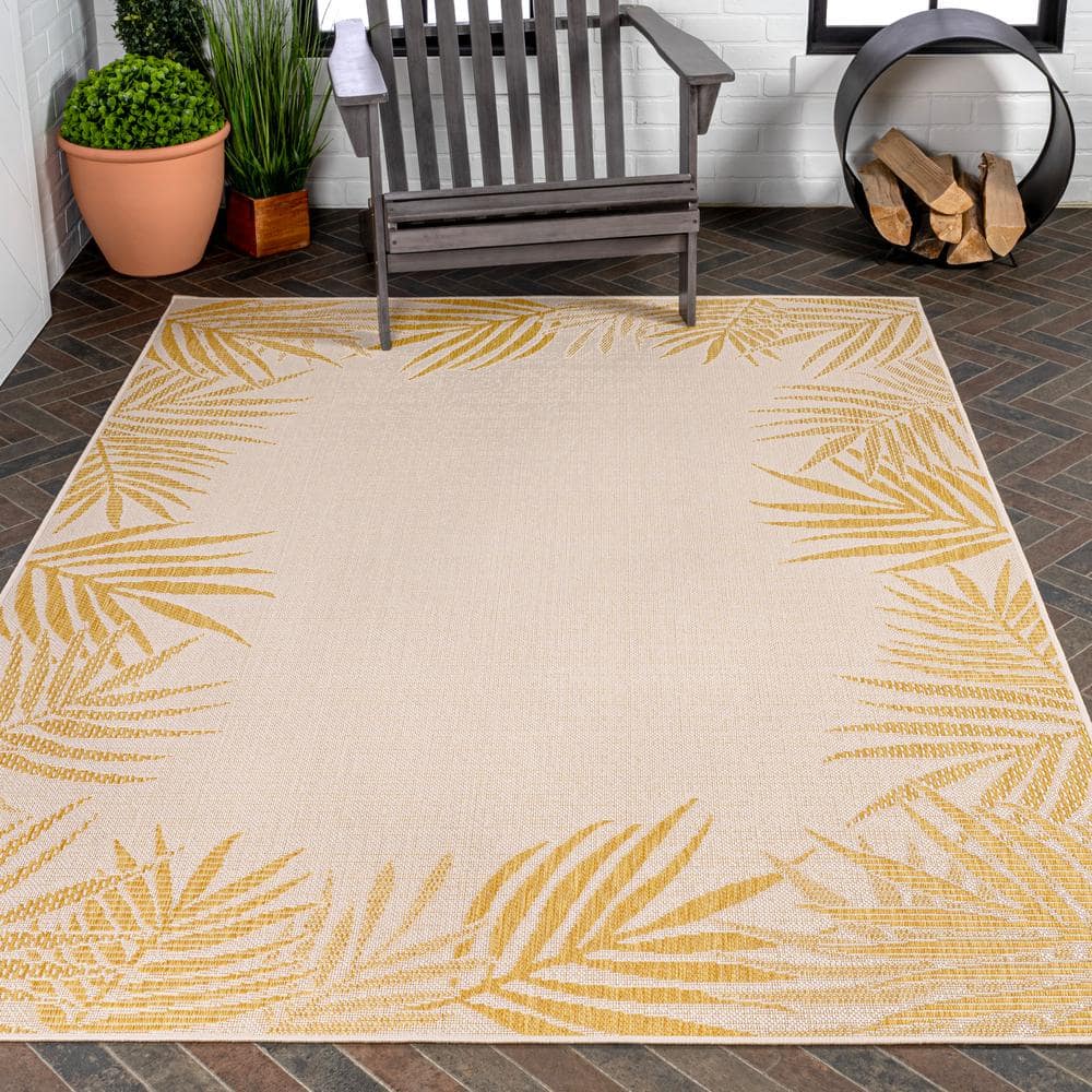 Isla Yellow and Cream Synthetic 4' x 6' Reversible Area Rug
