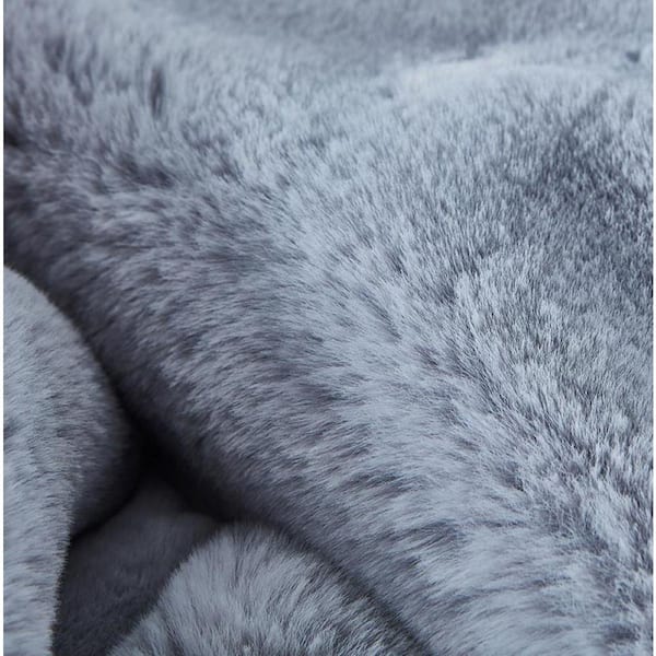 Vsmile 50 in. W x 60 in. H Grey Chinchilla Faux Fur Throw Blanket, Soft and cozy