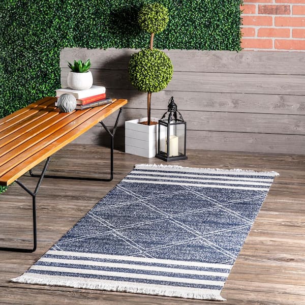 Roberge Coastal Navy 3 ft. x 6 ft. Indoor/Outdoor Runner Rug