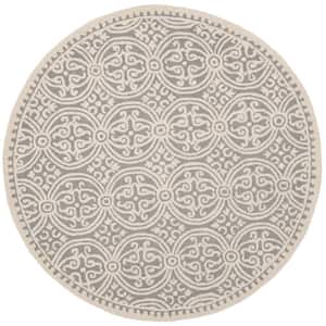 Cambridge Silver/Ivory 6 ft. x 6 ft. Round Medallion Geometric Area Rug