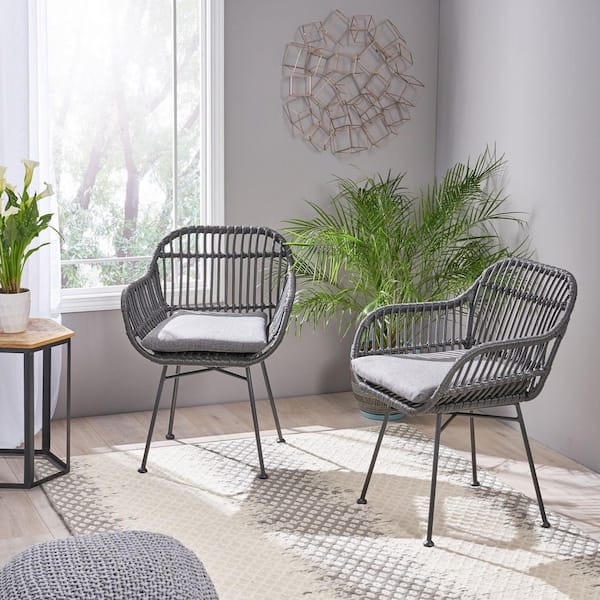 Coporesell Grey Iron Outdoor Dining Chair with Grey Cushions (2-Pack)