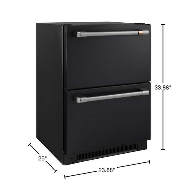 https://images.thdstatic.com/productImages/42f456aa-3fec-4ea0-8ab6-785f827c36ab/svn/fingerprint-resistant-matte-black-cafe-mini-fridges-cde06rp3nd1-a0_600.jpg