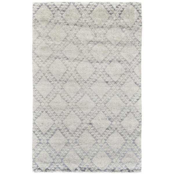 HomeRoots 8 X 10 Gray, Ivory Geometric Area Rug