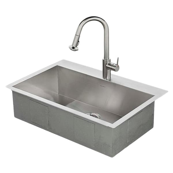 Memphis Single-Handle Pull-Down Sprayer Kitchen Faucet with 1.8 GPM in Stainless Steel