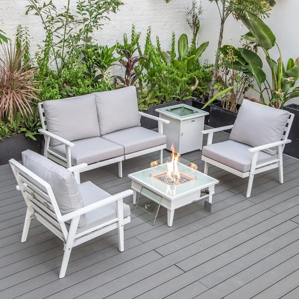 Leisuremod Walbrooke White 5-Piece Aluminum Square Patio Fire Pit Set with Light Grey Cushions, Slats Design, Tank Holder