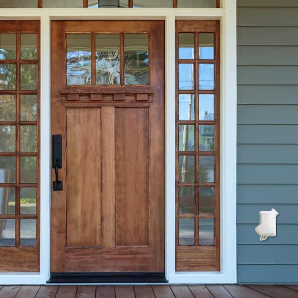 Pass and Seymour Single Gang Shallow Extra-Duty Polycarbonate While-In-Use Weatherproof Cover, White