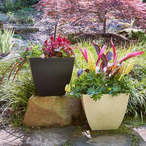 Southern Patio Newland Large 16 in. x 13.5 in. 40 Qt. Coffee