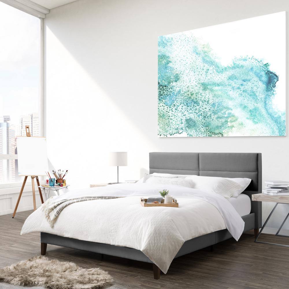 Bellevue Light Gray Upholstered Queen Bed with Tufted Headboard