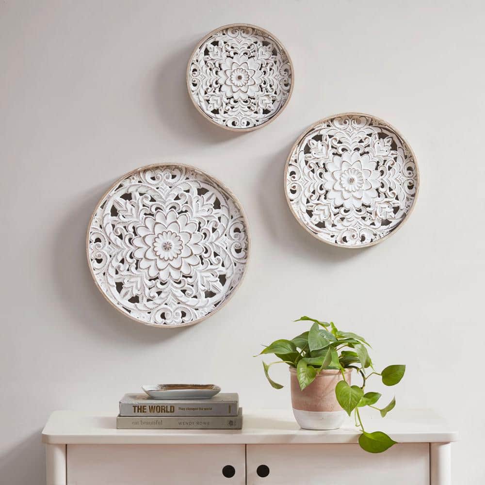 Madison Park Natural and White Fir Wood Medallion Wall Art Set