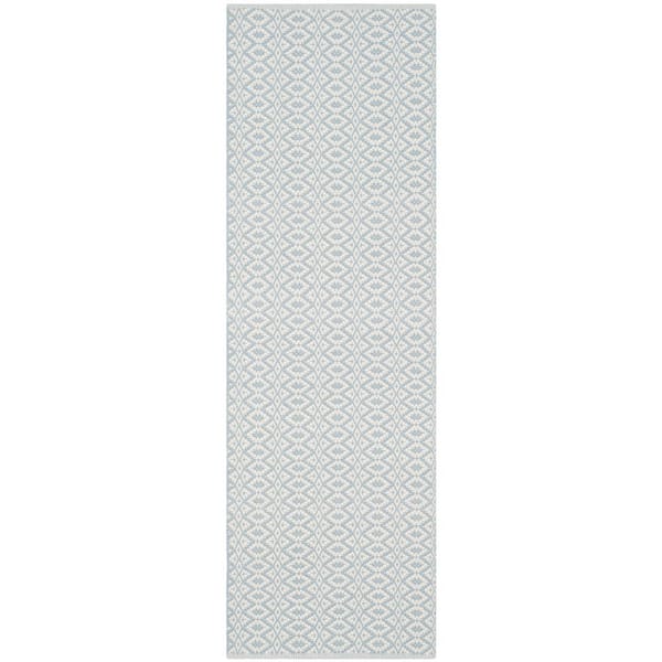 SAFAVIEH Montauk Ivory/Light Blue 2 ft. x 7 ft. Solid Runner Rug