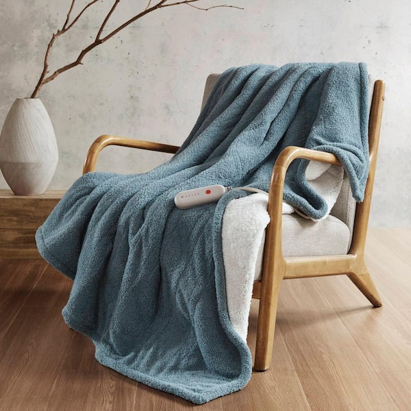 SHARPER IMAGE Arden Blue Polyester Electric Throw Blanket
