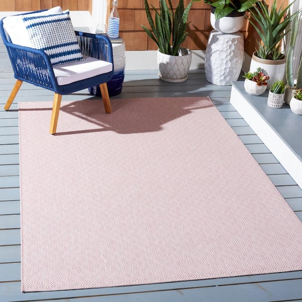 Courtyard Soft Pink 4 ft. x 6 ft. Dotted Diamond Indoor/Outdoor Patio  Area Rug